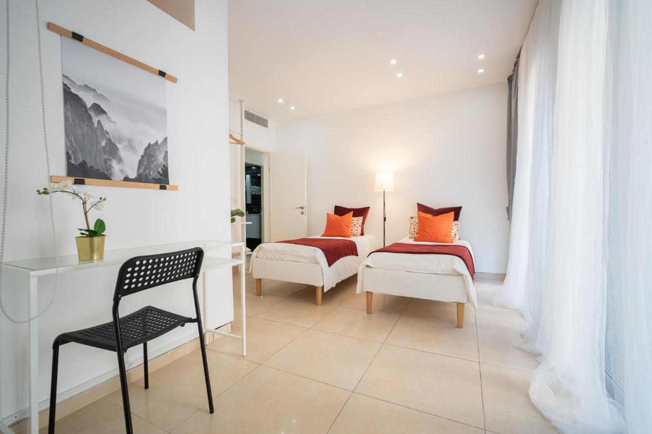 Harav Kuk Modern Apartment By Nimizz Jerusalem Exterior photo