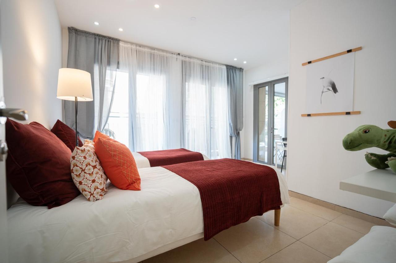 Harav Kuk Modern Apartment By Nimizz Jerusalem Exterior photo