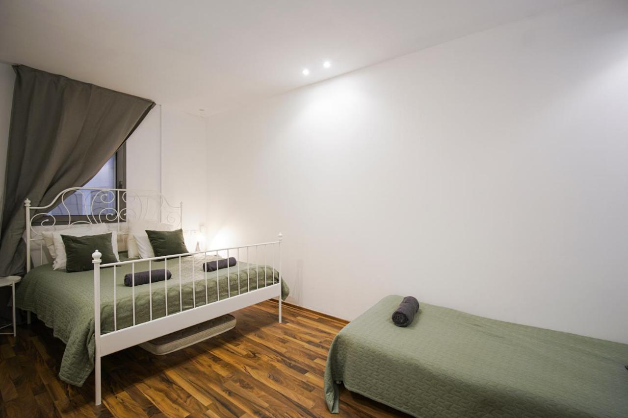 Harav Kuk Modern Apartment By Nimizz Jerusalem Exterior photo